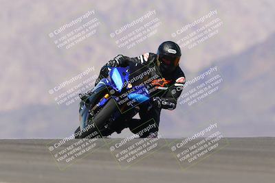 media/Oct-09-2022-SoCal Trackdays (Sun) [[95640aeeb6]]/Turn 9 (1pm)/